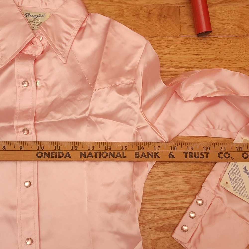 Wrangler Pearl Snap Western Shirt Peach Satin NWT - Picture 11 of 12